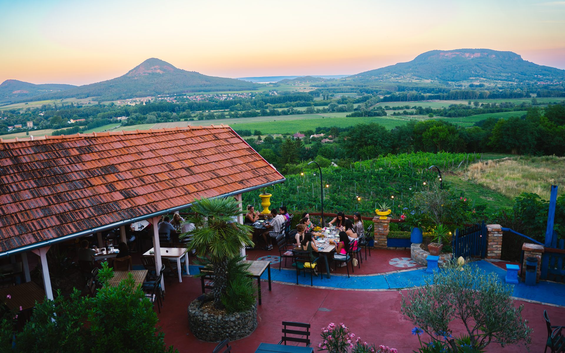 Taberna Infinito panoráma